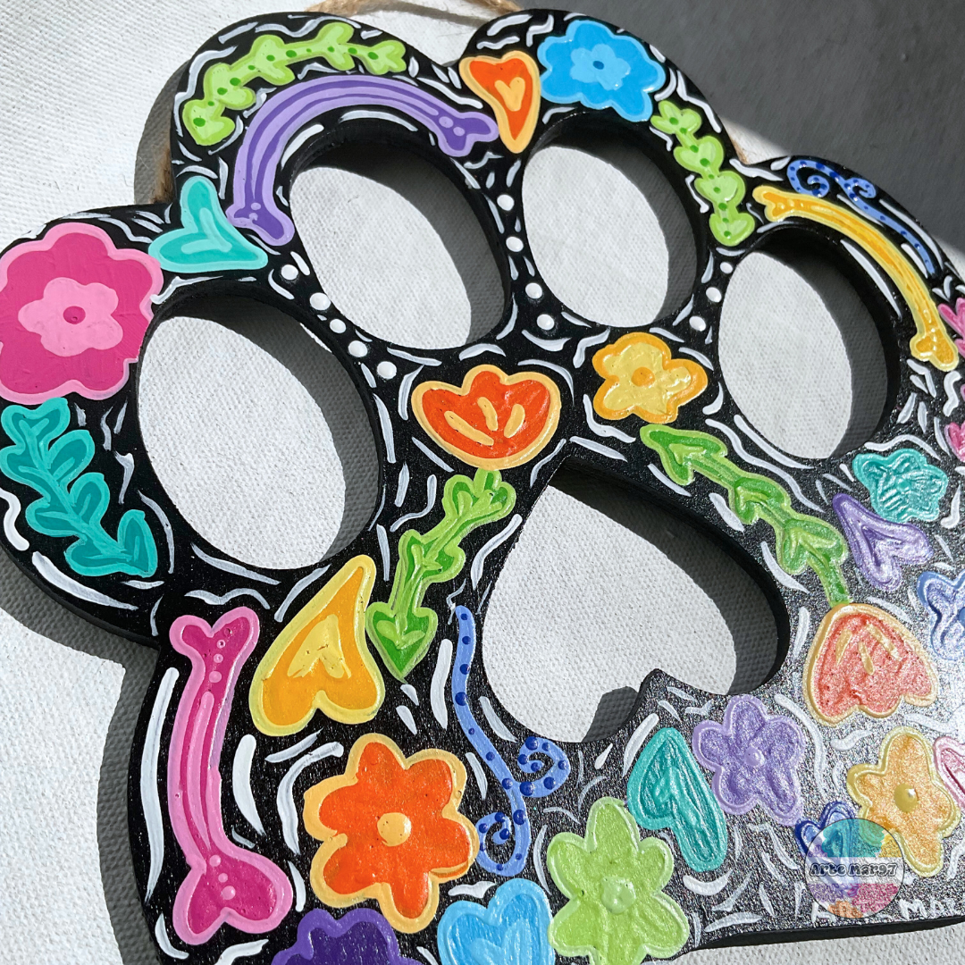 Flores y Corazones-  Wooden Paw Plaque