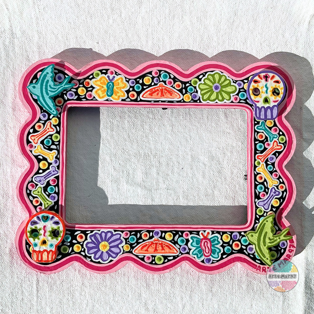 Flores, Mariposas, Pan de Muerto - Wooden Picture Frame