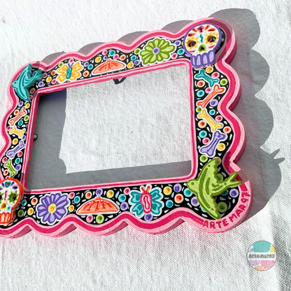 Flores, Mariposas, Pan de Muerto - Wooden Picture Frame