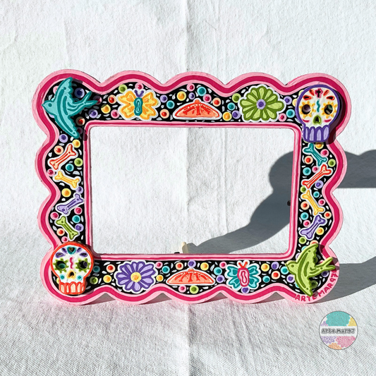 Flores, Mariposas, Pan de Muerto - Wooden Picture Frame
