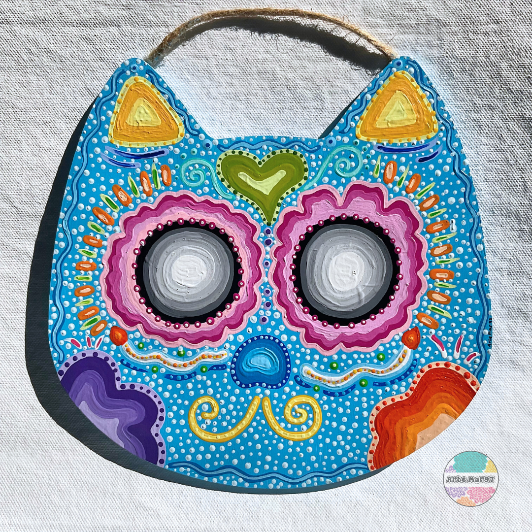 Gradient Cat Eyes - Wooden Cat Plaque