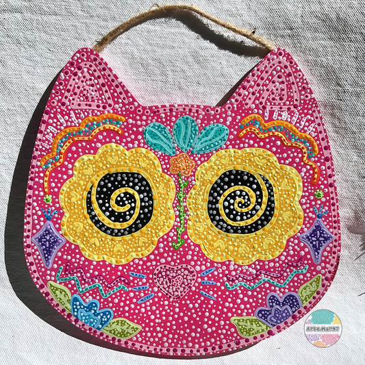 Spiral Cat Eyes – Wooden Cat Plaque